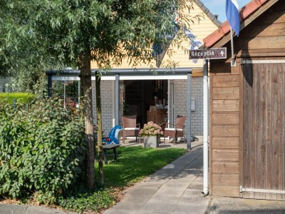 Holiday park Ferienhaus in Wemeldinge am Meer - Outdoor photo 8