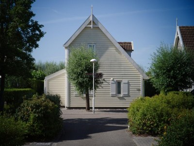 Holiday park Zeeland Retreat; Sauna and Seaside Charm - Outdoor photo 7