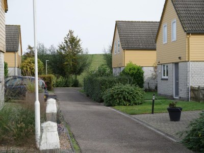 Holiday park Zeeland Retreat; Sauna and Seaside Charm - Environment photo 38