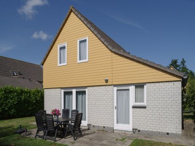 Holiday park Ferienhaus im ruhigen Park mit Garten - Outdoor photo 7