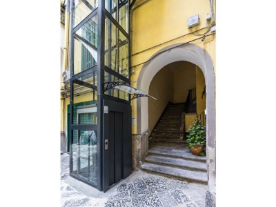 Apartment Piazza Miraglia - Apartment and Rooms 01 in Napoli - Apartment