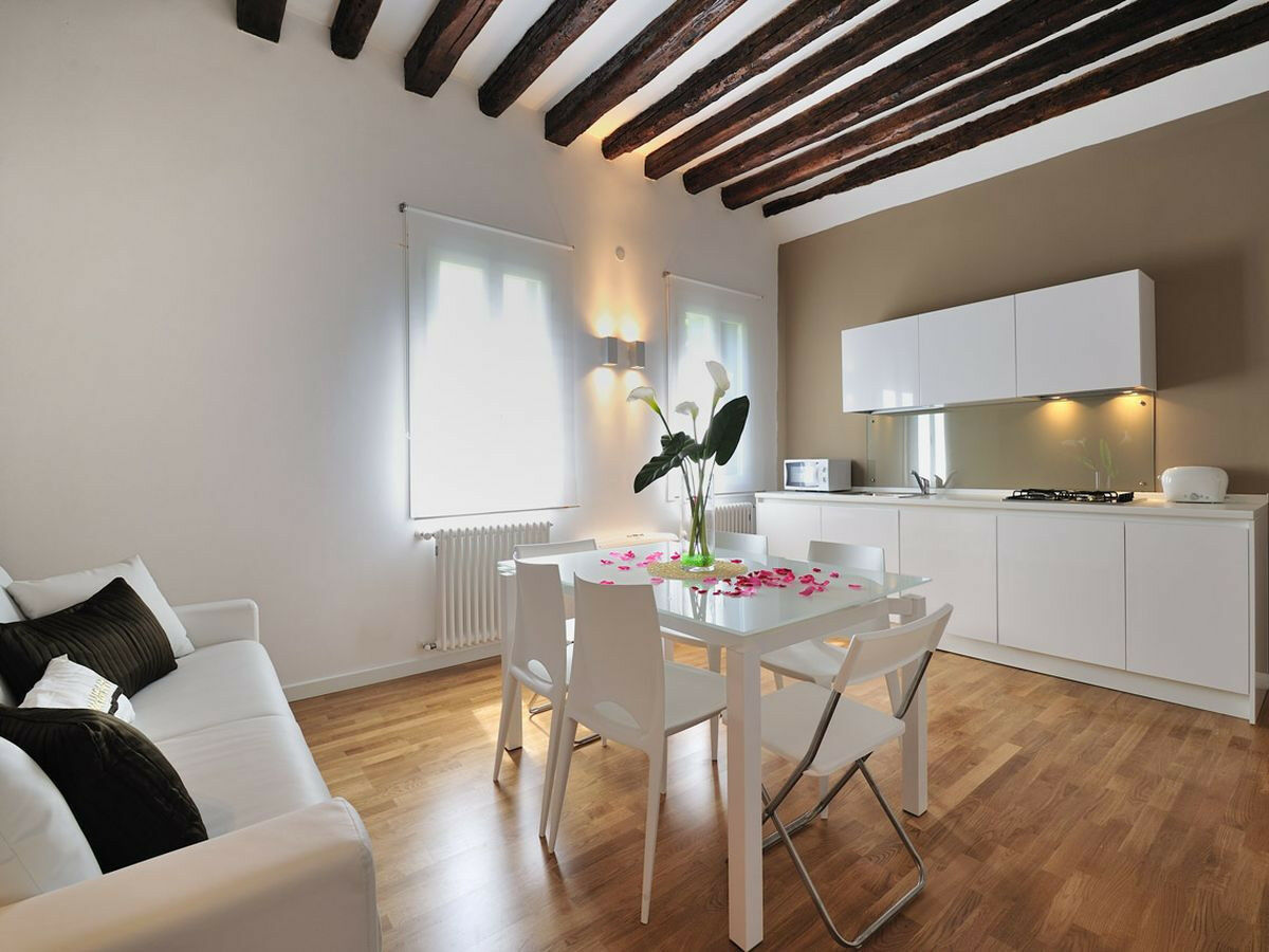 Apartment Colleoni Holidays 2 - Features photo 2