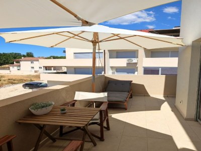 Apartment SALT Apartment - One Bedroom Apartment with Terrace and Sea View - Features photo 13