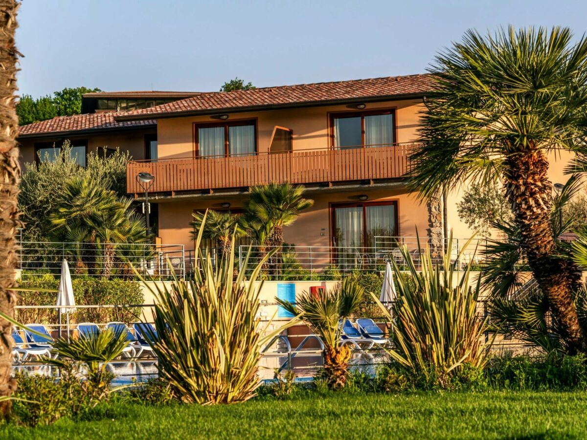 Holiday park Apartment in Manerba with barbecue - Outdoor photo 2