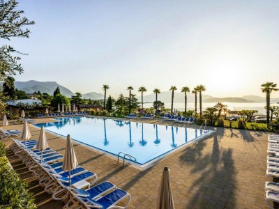 Holiday park Apartment in Manerba with barbecue - Outdoor photo 7