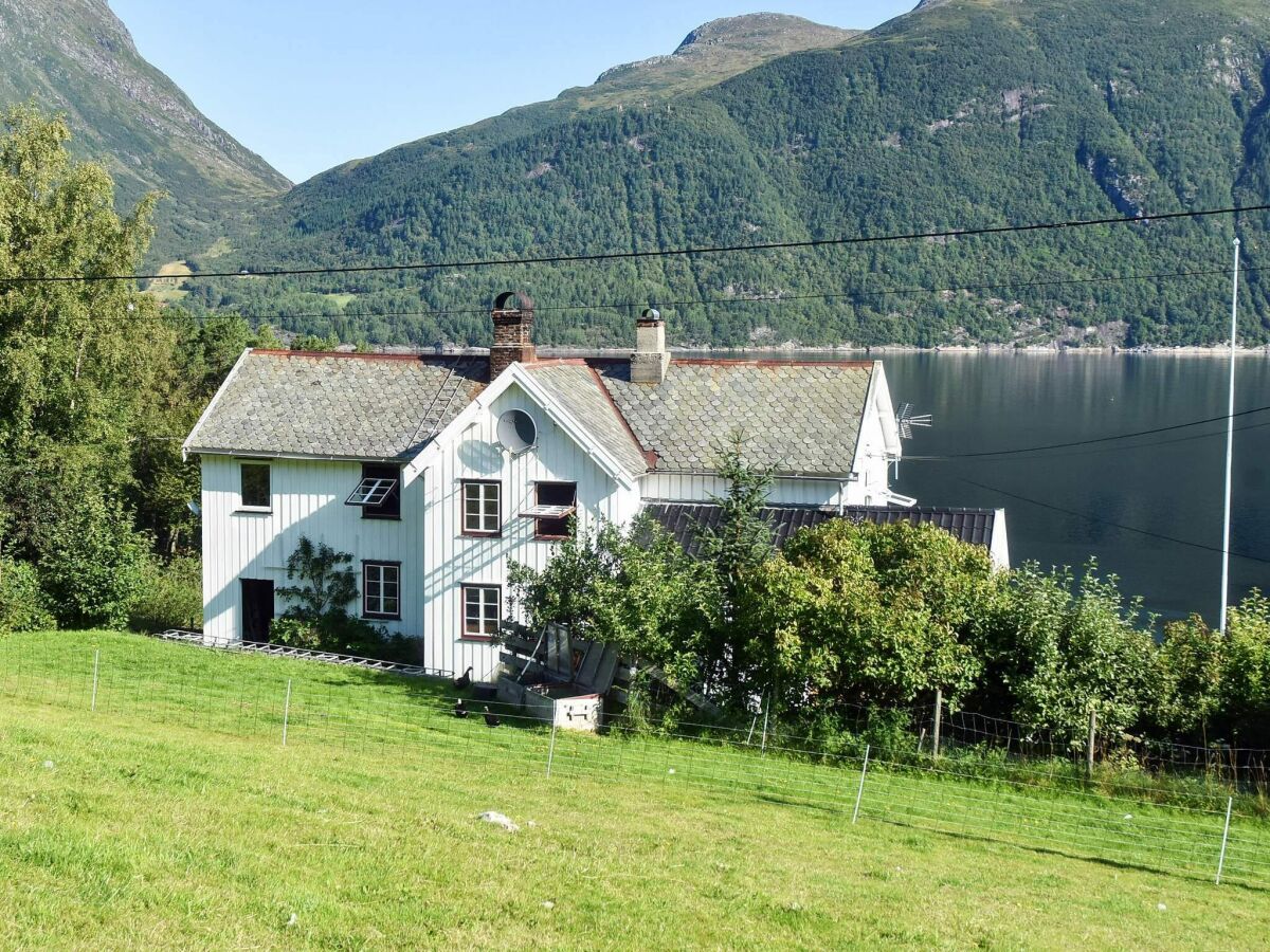 Holiday house 7 person holiday home in VÅGLAND - Outdoor photo 3