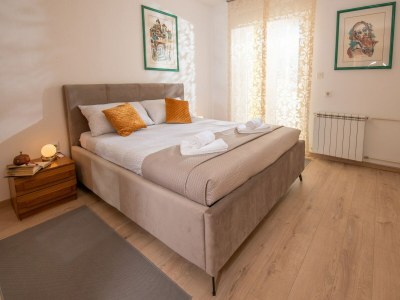Apartment Apartment Point - Two Bedroom Apartment with Balcony - Features photo 14