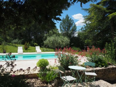 Holiday house Holiday Home in Villes-sur-Auzon with Pool - Outdoor photo 2