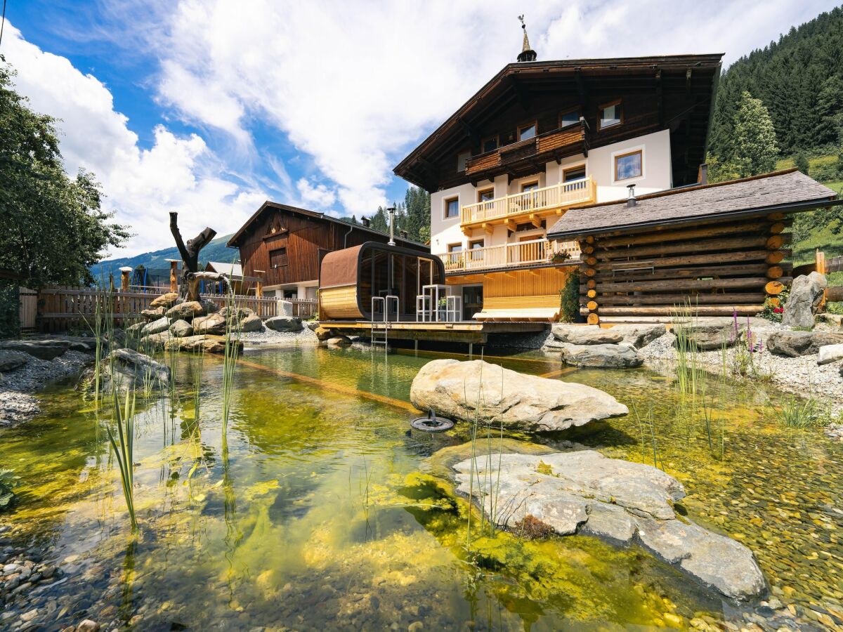 Holiday house Bauernhaus in Bramberg mit Sauna & Skizugang - Outdoor photo 2