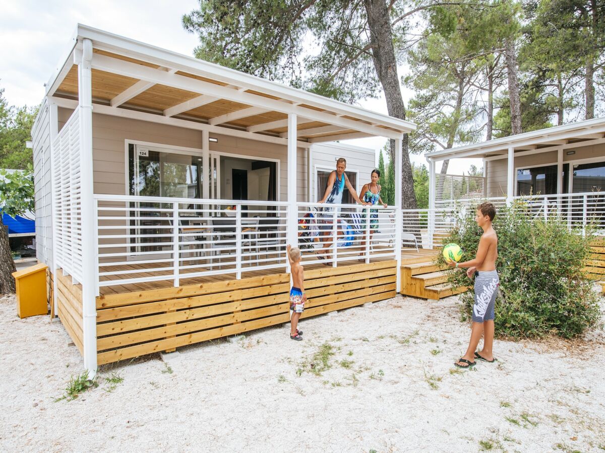 Holiday park Zaton Resort Mobile Home with Pool - Outdoor photo 2