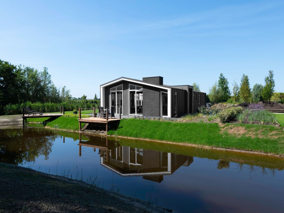 Holiday park Chalet in Zeeland am Waldrand - Outdoor photo 3