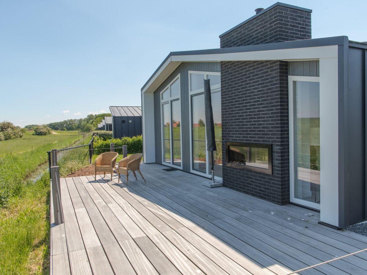 Holiday park Haus in Wemeldinge nahe Marina für 4 Von Belvilla - Outdoor photo 5