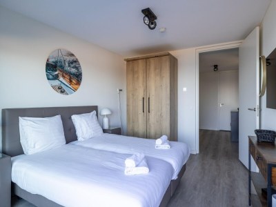 Holiday house Wohnung in Sint-Annaland am Hafen - Features photo 22