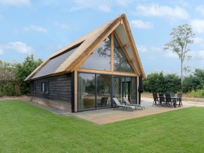 Holiday park Holiday Home with Pond View in Brabant - Outdoor photo 4