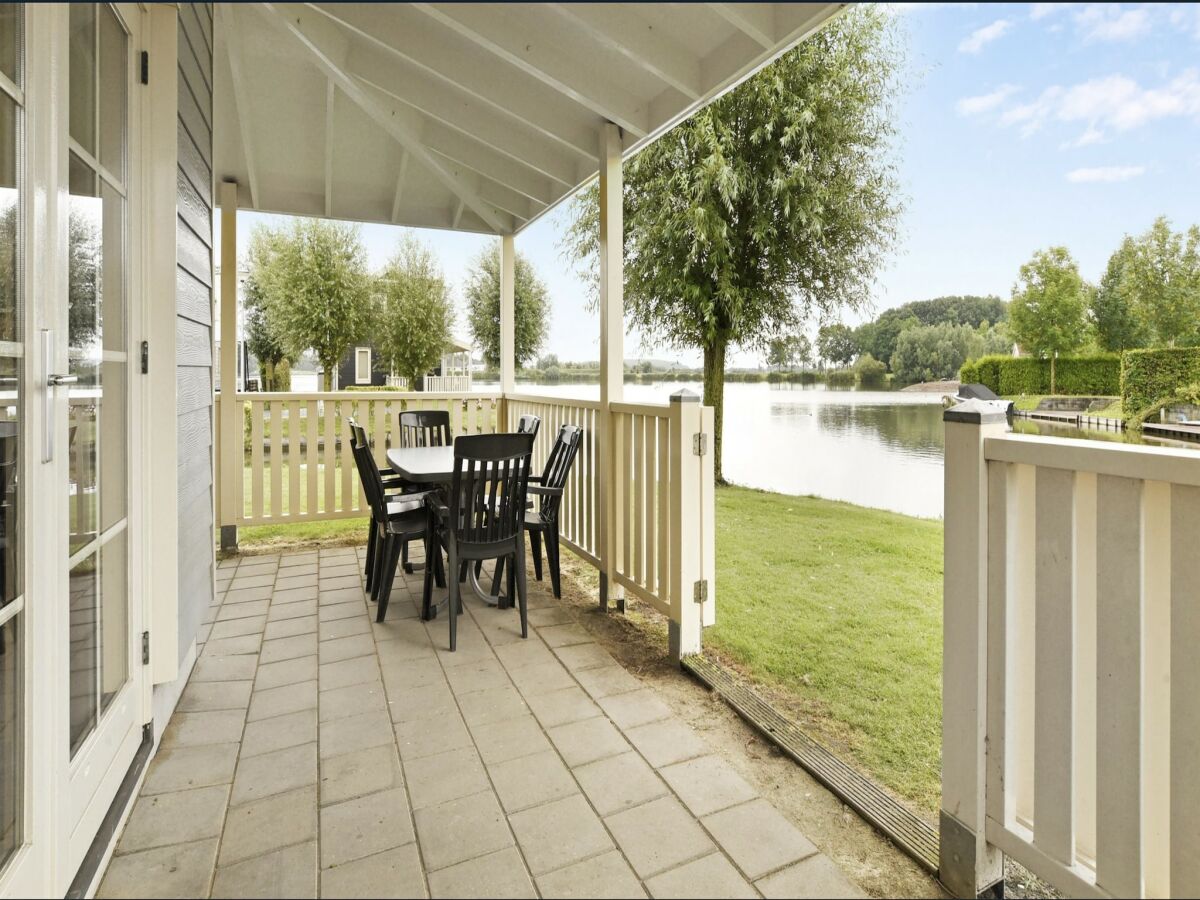 Holiday house Bungalow in South Holland with Private Jetty - Outdoor photo 2
