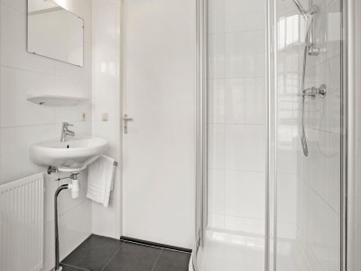 Holiday house Bungalow in South Holland with Private Jetty - Features photo 10