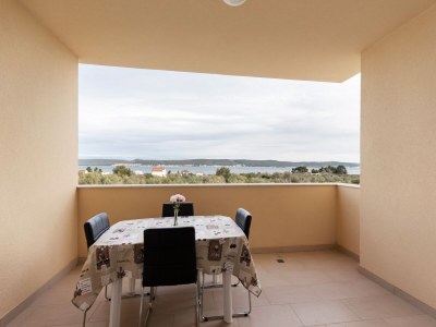 Apartment Apartment in Nevidane in der Nähe der Weißen Berge - Outdoor photo 8