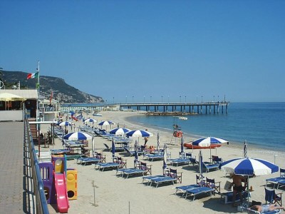 Holiday park Holiday flat in pretty residence with communal pool in Pietra Ligure - Environment photo 33