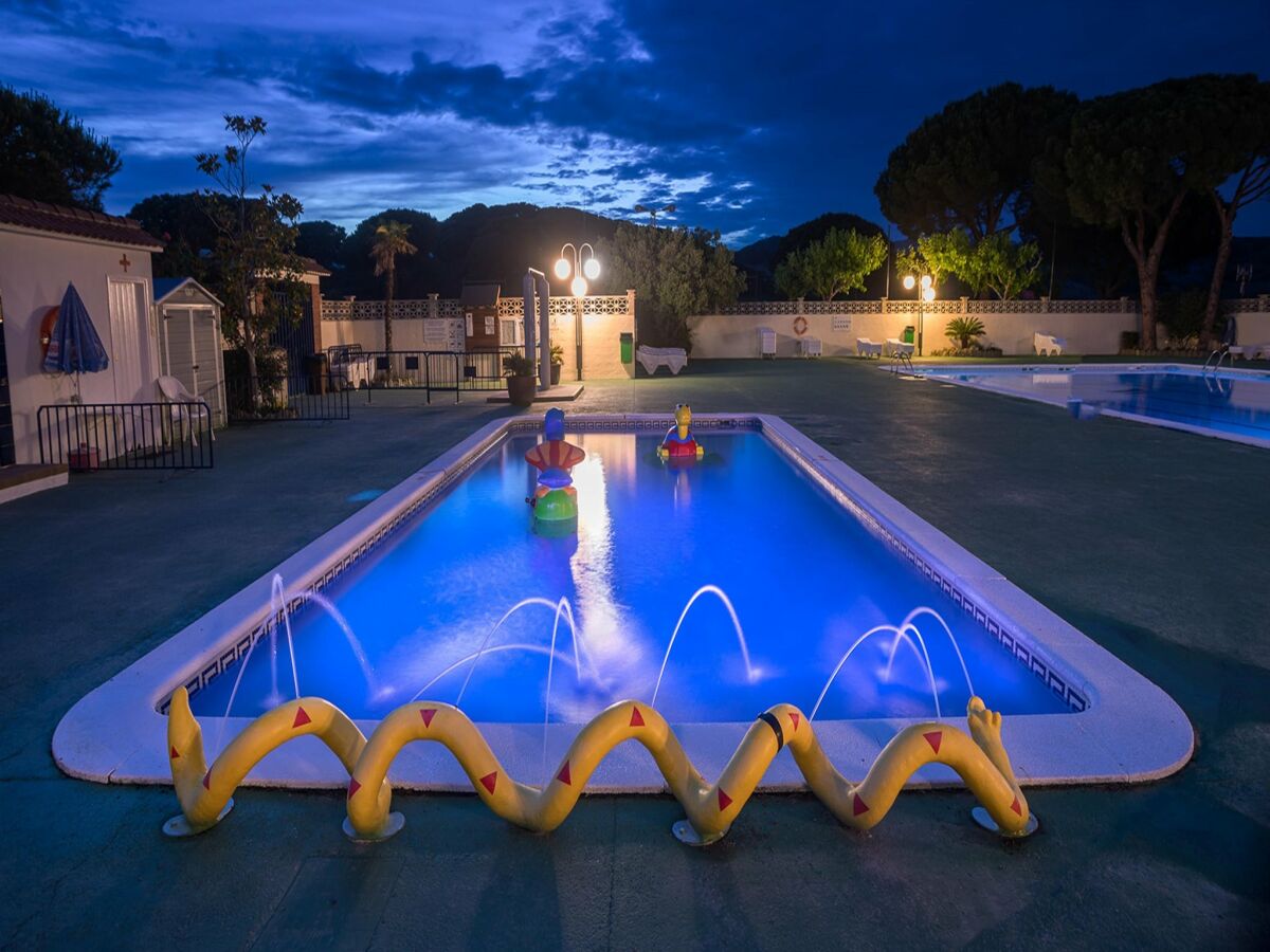 Bungalow Bungalow in Calella by Sea & Mountains - Outdoor photo 3