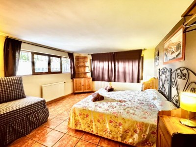 Holiday house Farmhouse Apartment with Pool - Features photo 29