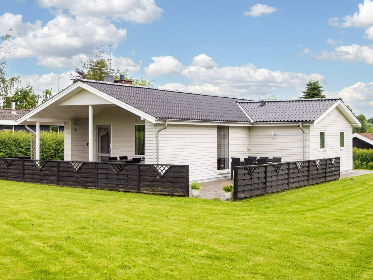 Holiday house 4 Sterne Ferienhaus in Hejls-By Traum