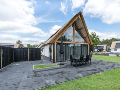 Holiday park Holiday home in Baarle-Nassau with garden - Outdoor photo 2