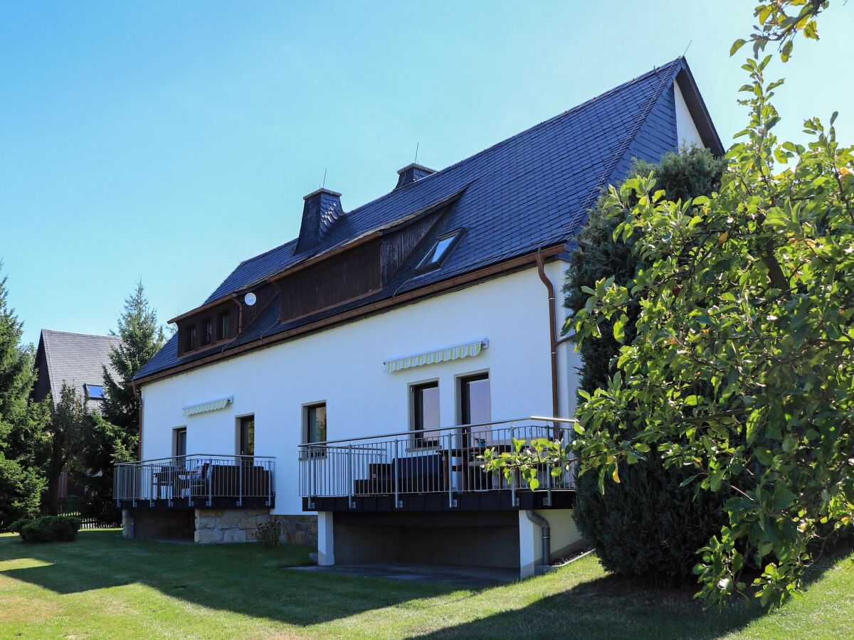 Holiday park Ferienwohnung Basteiblick in Pirna - Outdoor photo 2