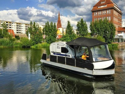 House boat Hausboot auf der Peene, Demmin - Outdoor photo 3