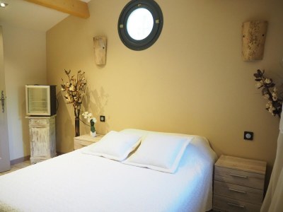 Holiday house Stone House near Châteauneuf-du-Pape Vineyards - Features photo 9
