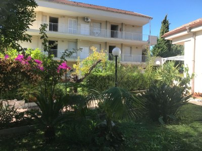 Holiday park Apartment in Loano with garden - Outdoor photo 10