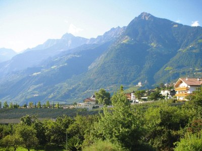 Apartment Apartment in Dorf Tirol near Spronser Lakes - Outdoor photo 3