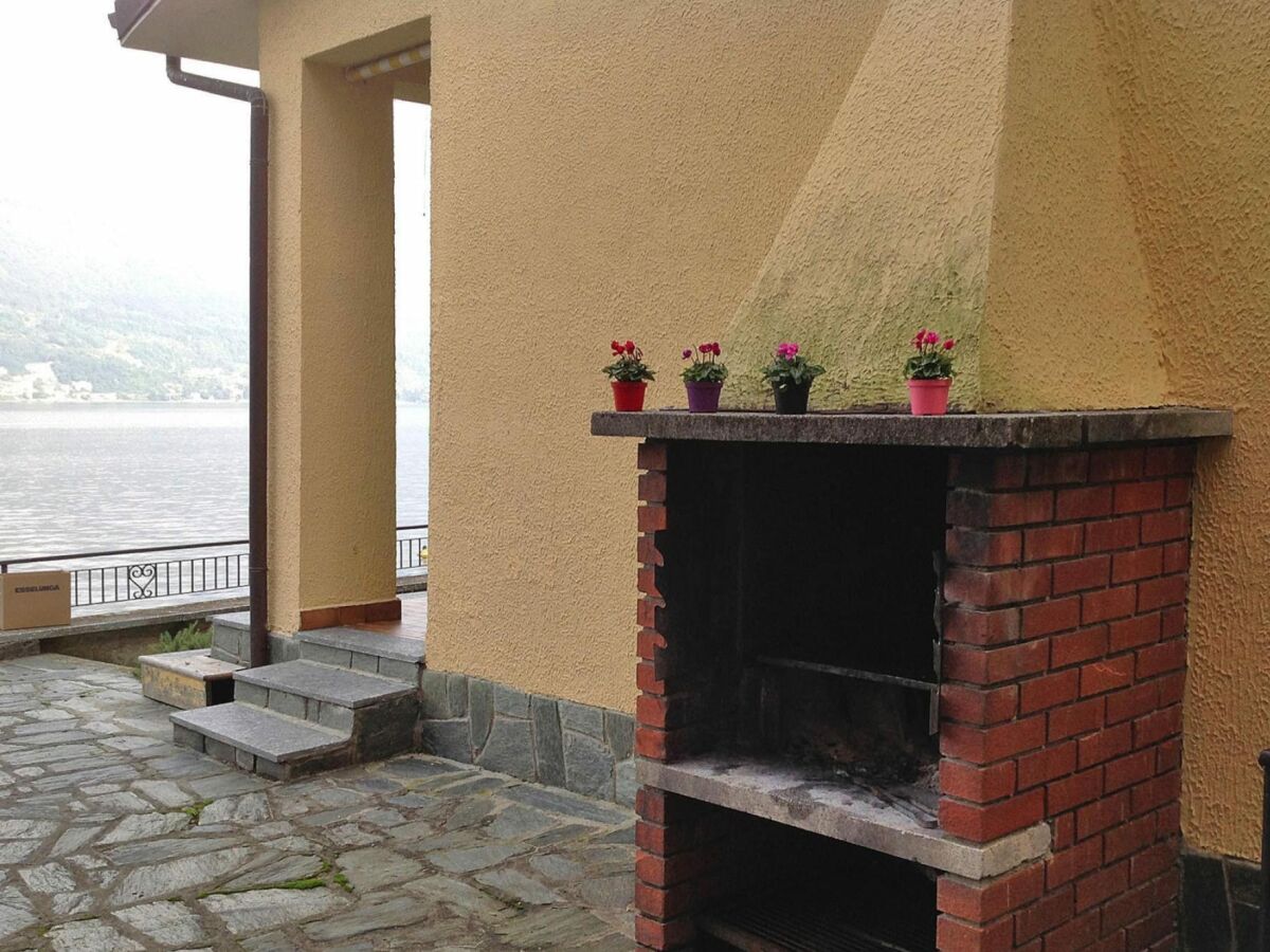 Holiday park Apartment by Lake Como with Stunning Views - Outdoor photo 2