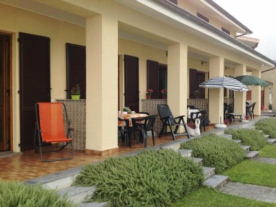 Holiday park Apartment by Lake Como with Stunning Views - Outdoor photo 4