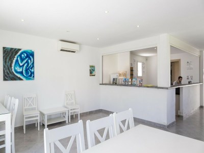 Holiday park Airy Holiday Home with Garden - Features photo 16