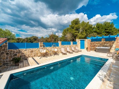 Holiday house Holiday Home in Sukošan near the Sea - Outdoor photo 8