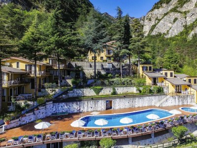 Holiday park Apartment in Limone with balcony or terrace - Outdoor photo 8