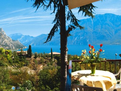 Holiday park Apartment in Limone with balcony or terrace - Outdoor photo 12