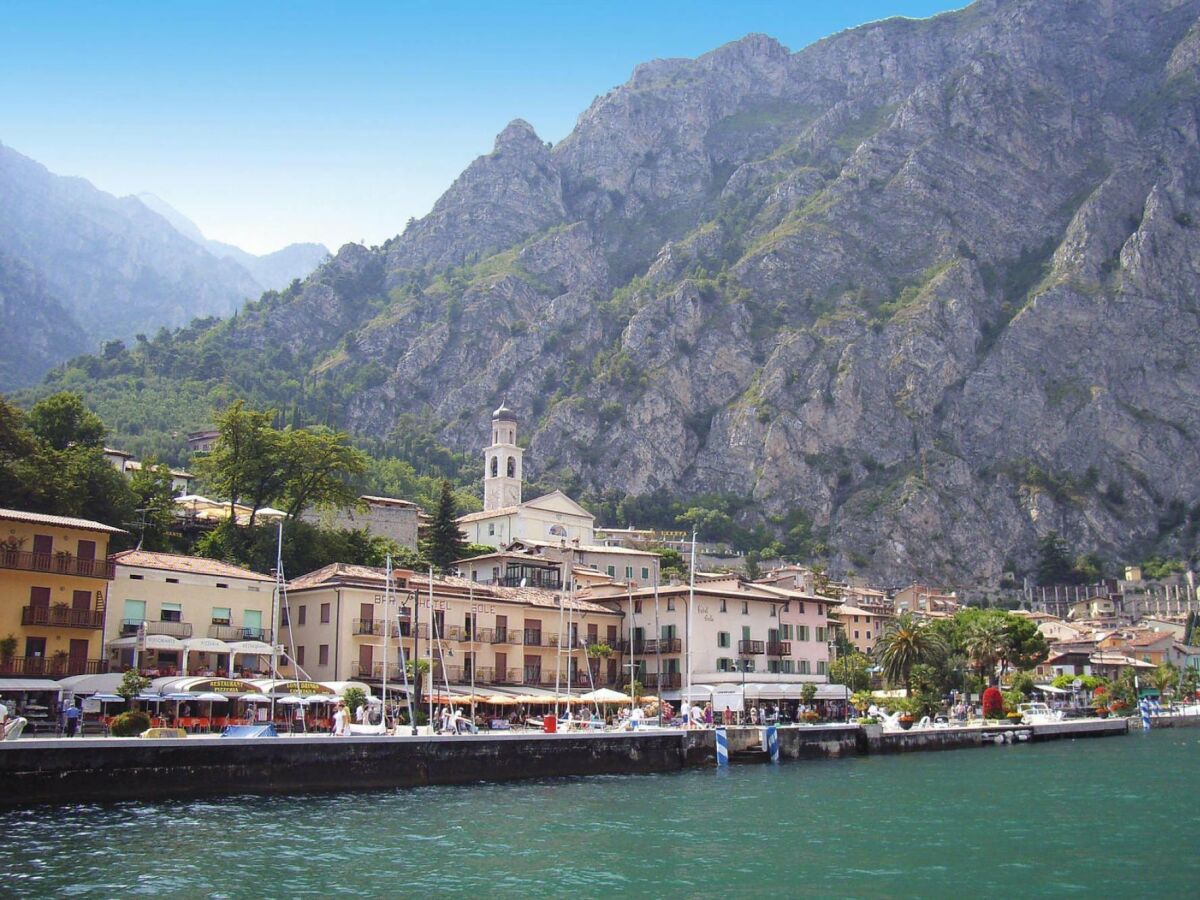 Holiday park Apartment in Limone with balcony or terrace - Outdoor photo 2