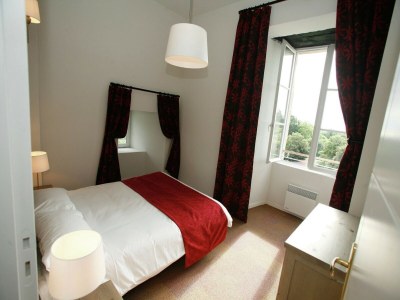 Holiday park Castle Apartment near Breton - Features photo 8