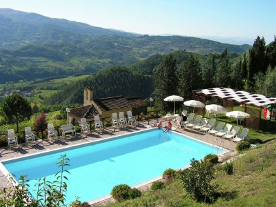 Holiday house Ansprechendes Haus mit Pool - Outdoor photo 7