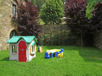 Holiday house Ansprechendes Haus mit Pool - Outdoor photo 39