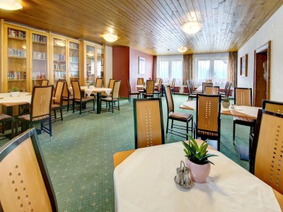 Holiday park Chalet on Zettersfeld with Dolomite Views - Features photo 4