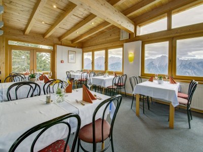 Holiday park Chalet on Zettersfeld with Dolomite Views - Features photo 9