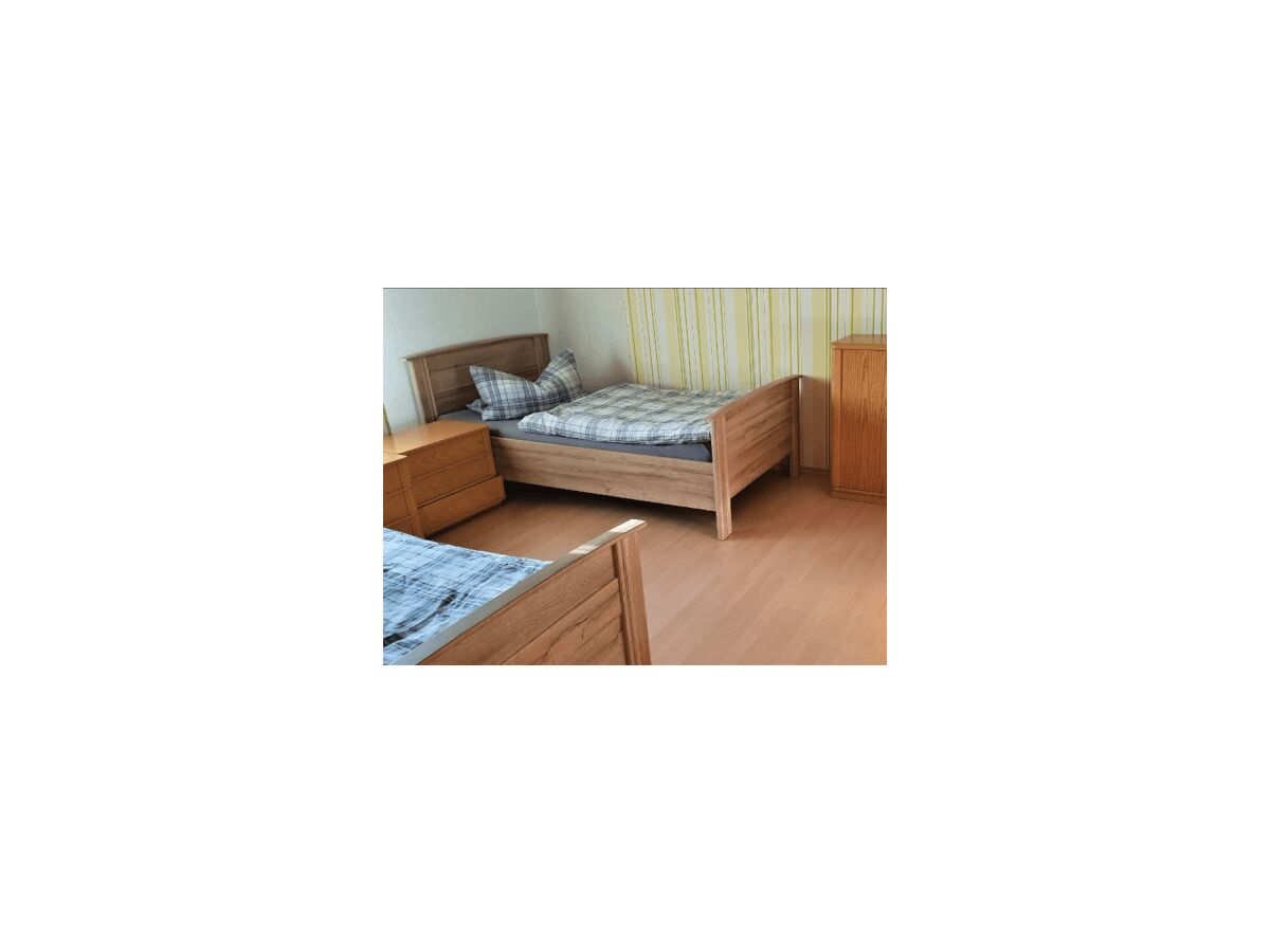 Apartment Gemütliche Ferienwohnung in guter Verkehrslage - Outdoor photo 4
