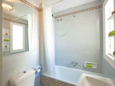 Apartment Studio in Estepona near Sandy Beach - Features photo 3