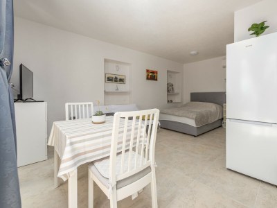 Apartment Studio Apartment Varos with shared pool - Features photo 29