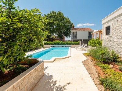 Apartment Apartment Varos 2+1 with shared pool - Outdoor photo 16