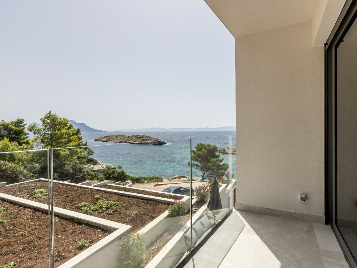 Villa Beachfront villa Luce with seaview and pool