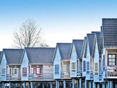 Holiday park Wooden Chalet in Abbeville near Somme Bay in Grand-Laviers - Holiday park