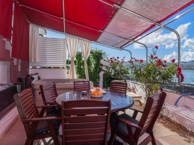 Apartment Apartment in Arbanija mit Sprudelbad - Outdoor photo 5